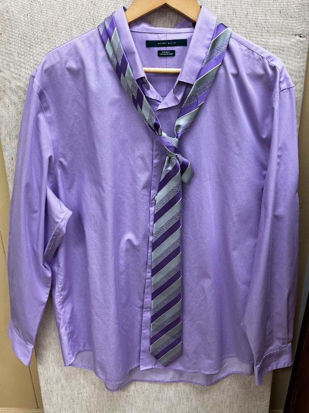 Perry Ellis Men's lavender long-sleeve dress shirt w/ Geoffrey Beene Neck Tie